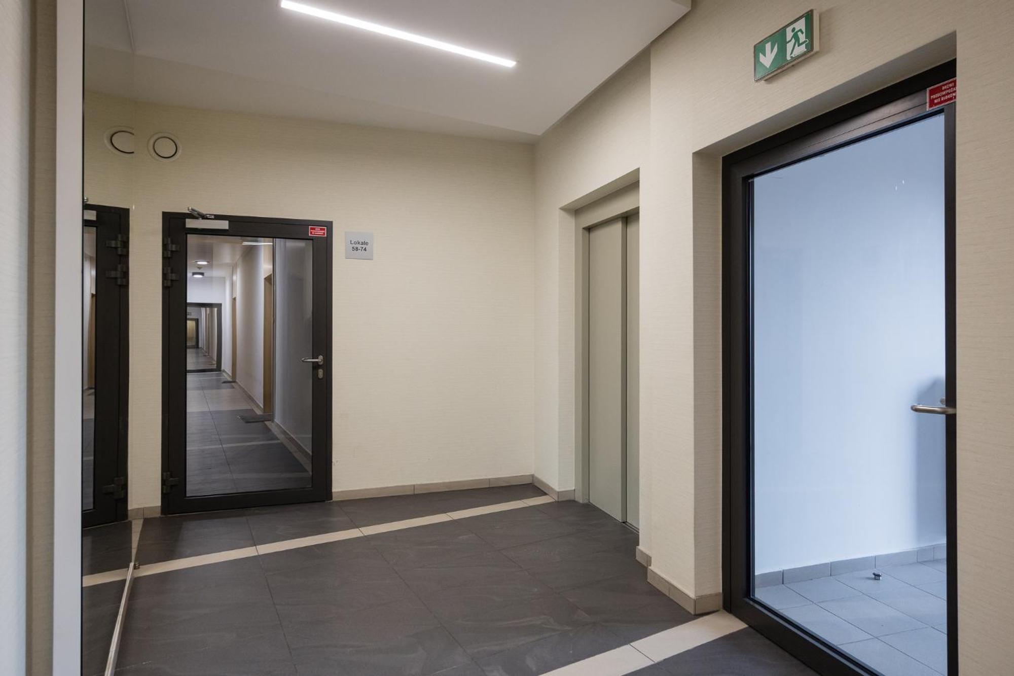 Warsaw-Aparts Herbu Janina Szpital المظهر الخارجي الصورة